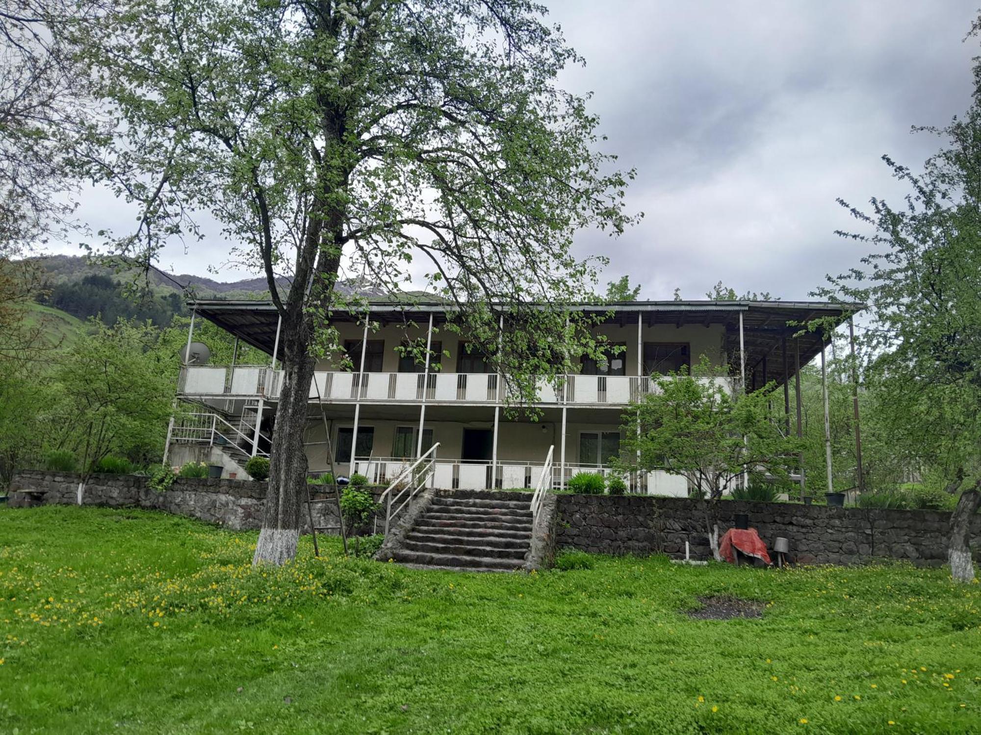 Mti House Hotel Kvesheti Exterior photo